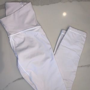 white lululemon leggings 25”